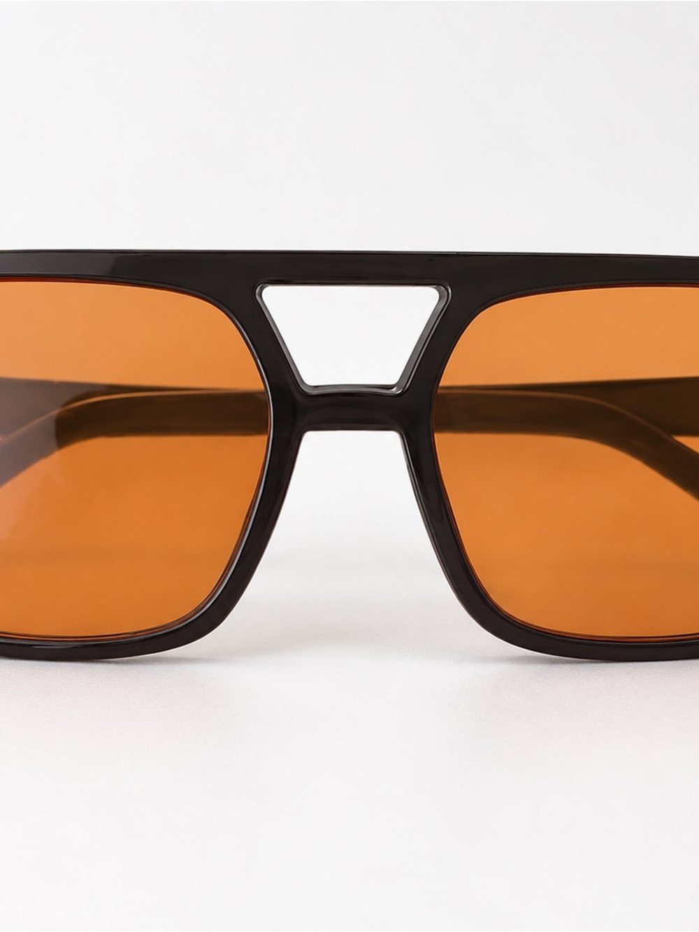 Men's/women  Black Frame Sunglasses with Orange Lenses